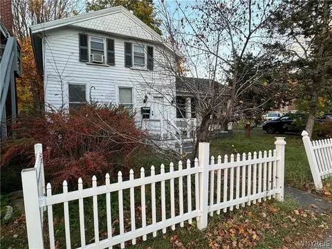155 Main St, Hamburg, NY 14075