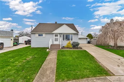 23 Nicholas Ct, Tonawanda, NY 14150