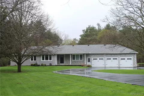 11252 Alexander Rd, Alexander, NY 14005