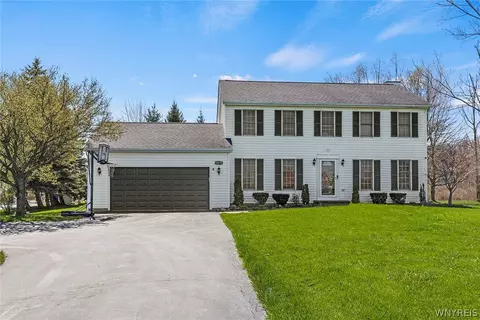 10175 Clarence Center Rd, Clarence, NY 14031