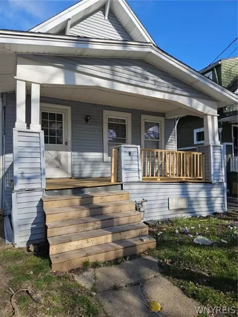 27 Stevens Ave, Buffalo, NY 14215