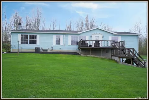 12585 Beebe Rd, Hanover, NY 14081