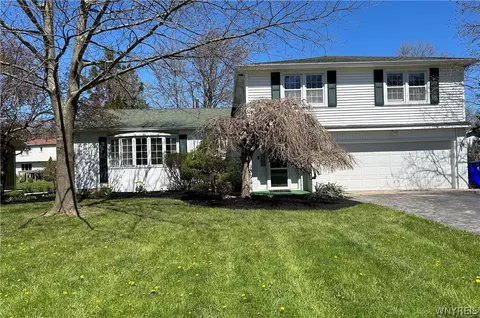 385 Howard Dr, Porter, NY 14174