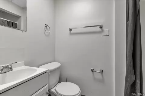 Bath - 58 Gresham Dr, Amherst, NY 14226 photo 1 of 4