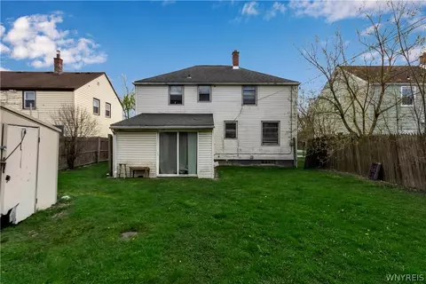 Exterior - 58 Gresham Dr, Amherst, NY 14226 photo 4 of 5