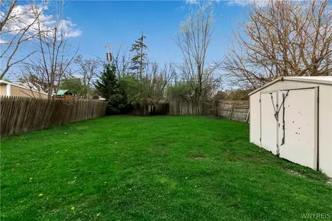 Exterior - 58 Gresham Dr, Amherst, NY 14226 photo 5 of 5