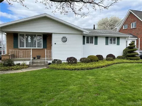 48 Kennedy Dr, Lackawanna, NY 14218