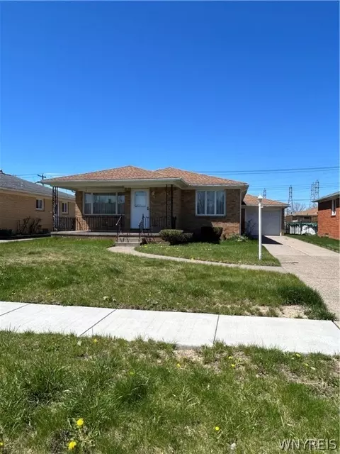 72 Ceil Dr, Cheektowaga, NY 14227