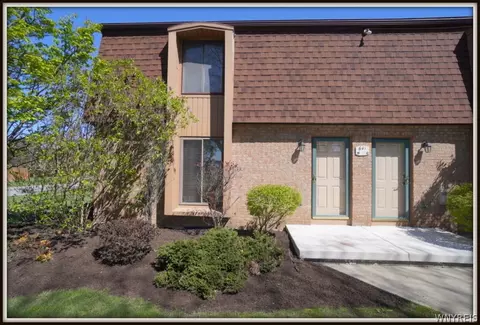 641 Skinnersville Rd #H, Amherst, NY 14228