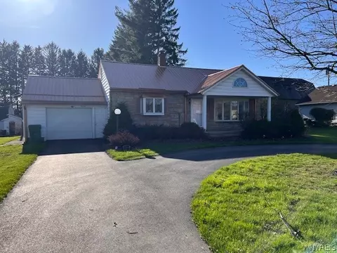 11520 Olean Rd, Chaffee, NY 14030