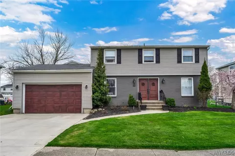 31 Treehaven Rd, West Seneca, NY 14224