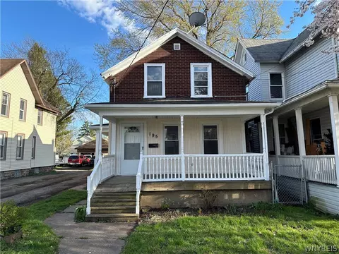 195 Robinson St, North Tonawanda, NY 14120