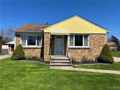 28 Ruth Dr, Cheektowaga, NY 14225