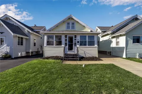 17 Henderson Ave, Buffalo, NY 14217
