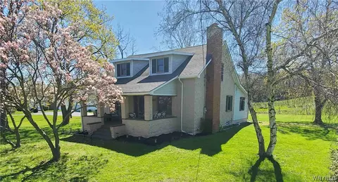 2016 Ridge Rd, Lewiston, NY 14092