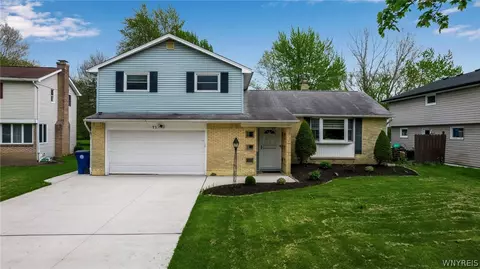 71 Ponderosa Dr, Amherst, NY 14221