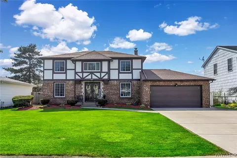 169 Mcnair Rd, Amherst, NY 14221