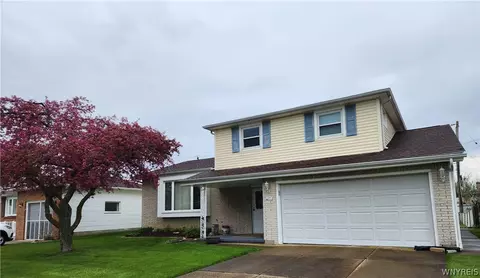 57 Delphi Dr, Cheektowaga, NY 14227