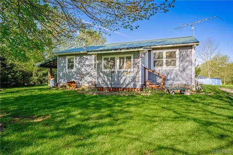 2350 Fuller Rd, Burt, NY 14028