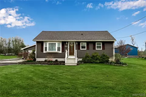 305 Westwood Rd, Lancaster, NY 14086