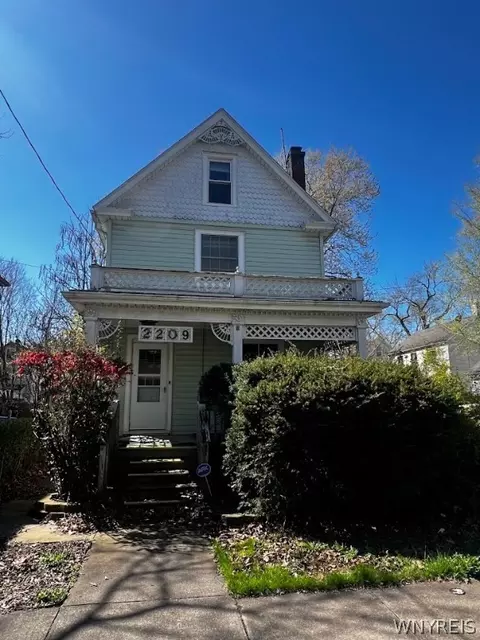 2209 Cleveland Ave, Niagara Falls, NY 14305