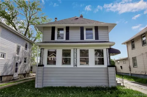 155 68th St, Niagara Falls, NY 14304