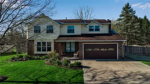 12 Brookedge Rd, Depew, NY 14043