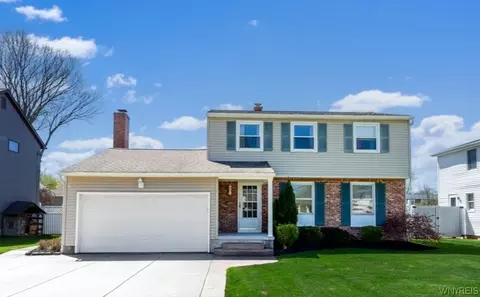 1104 Sheree Dr, Grand Island, NY 14072