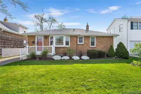 47 Lamson Rd, Buffalo, NY 14223