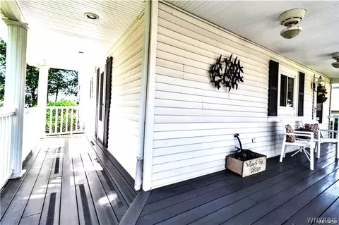 9200 Lakeside Rd, Evans, NY 14006 photo 6