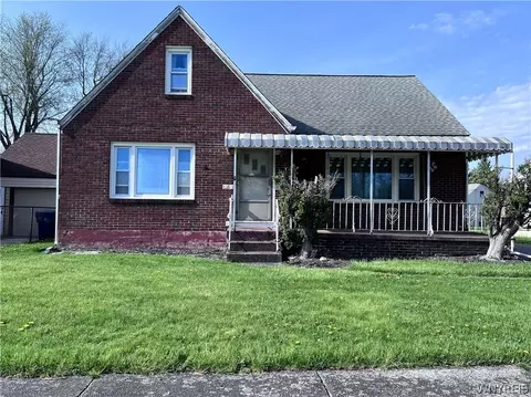 150 E Milnor Ave E, Lackawanna, NY 14218