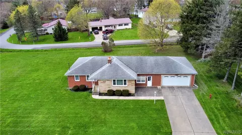 6693 Redwing Dr, Boston, NY 14025