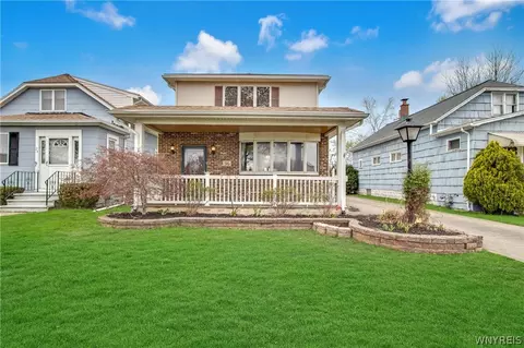 36 Central Blvd, Cheektowaga, NY 14225