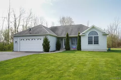 4130 Lockport Rd, Pendleton, NY 14094