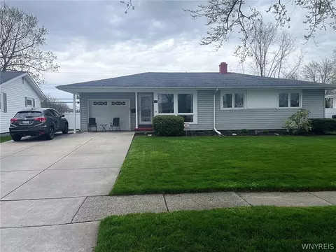 19 Greentree Rd, Tonawanda, NY 14150