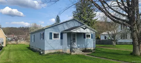 9 Grace St, Cuba, NY 14727