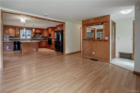 6122 Bear Ridge Rd, Pendleton, NY 14094 photo 7