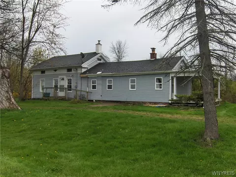 113 Hamlin Center Rd, Hilton, NY 14468