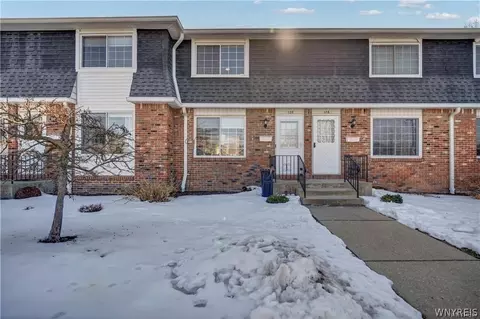 150 S Union Rd #128, Amherst, NY 14221
