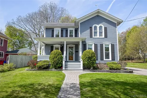 53 S Main St, Murray, NY 14470