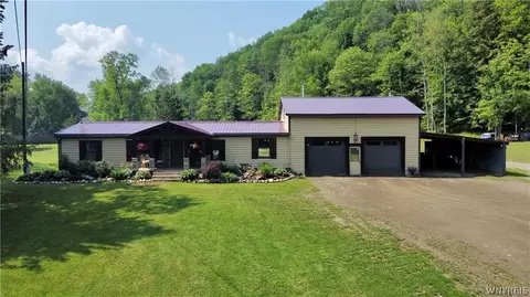 123 Linlyco Lake Rd, New Albion, NY 14719
