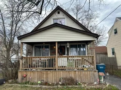 2938 Birch Ave, Niagara, NY 14305
