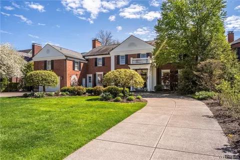 148 Middlesex Rd, Buffalo, NY 14216