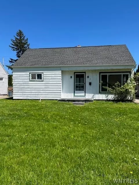 81 Oehman Blvd, Cheektowaga, NY 14225