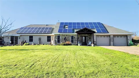 11511 Bixby Hill Rd, Freedom, NY 14065