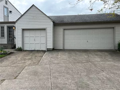 28 Allenhurst Rd, Buffalo, NY 14214 photo 5