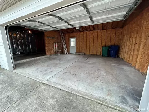 28 Allenhurst Rd, Buffalo, NY 14214 photo 6