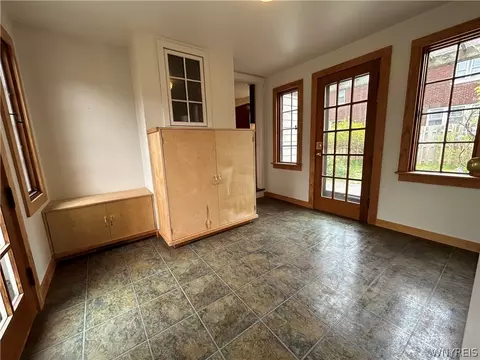 28 Allenhurst Rd, Buffalo, NY 14214 photo 25