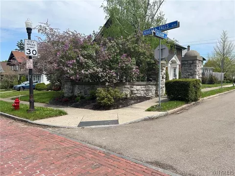 28 Allenhurst Rd, Buffalo, NY 14214 photo 14