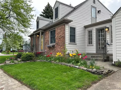28 Allenhurst Rd, Buffalo, NY 14214 photo 2